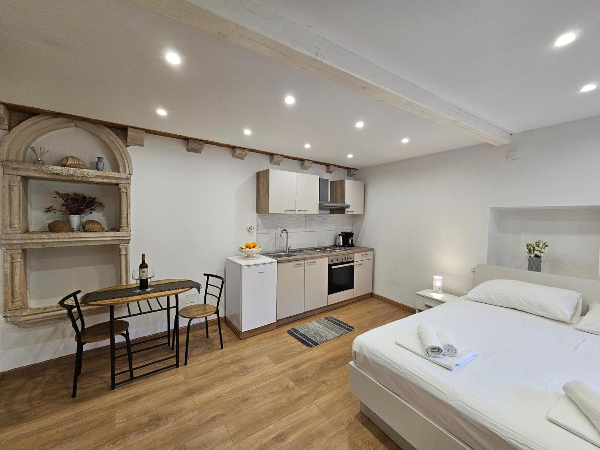 דירות House Kucija Old Town Korcula מראה חיצוני תמונה